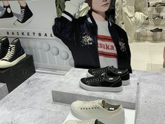 -Onitsuka Tiger(港汇恒隆广场店)