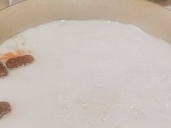 -洪氏嗨捞·广东猪肚鸡·椰子鸡火锅(西咸万象城店)