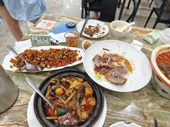 酸辣鸭脚煲-椿记烧鹅(建干路店)