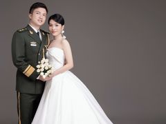 -经典婚纱摄影美学馆·私人定制