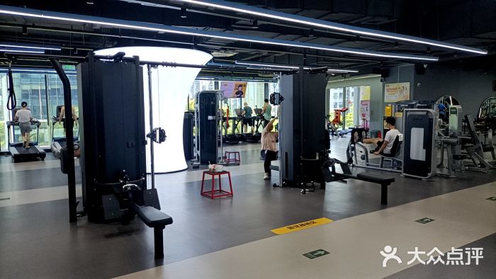 超鹿运动(五四路恒力城店)图片