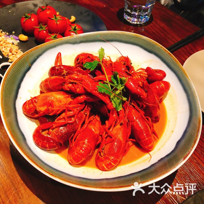 冰醉小龙虾拼盘