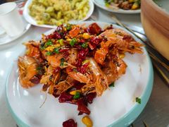 香辣油爆虾-老东镇啤酒屋海鲜加工·蒸汽海鲜·海鲜烧烤(台东店)