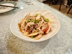 -汗腾格里·风味餐厅(新疆驻京办店)