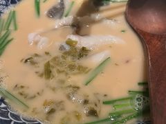 招牌黄鱼面-荣家黄鱼面(前滩太古里店)