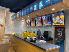 -藏猫猫咖啡主题馆(中央大道店)