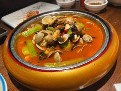 -乔街深夜食堂·小龙虾·高压锅生蚝(杭州总店)