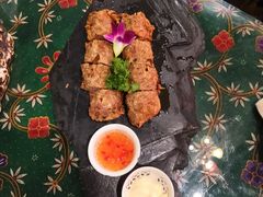五香脆皮炸肉卷-小娘惹厨房Little Nyonya(狮城有约上榜店)