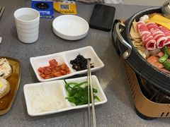-豚妈妈汤饭·部队锅(南京东路店)