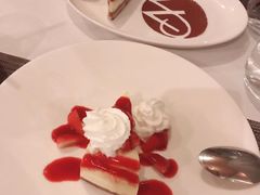 -WOLFGANG PUCK KITCHEN & BAR(迪士尼小镇店)