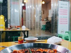 -毛毛老火锅(八年观音桥店)