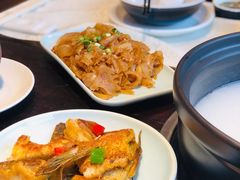 煎鱼尾-滋粥楼·顺德菜海鲜茶点(方舟店)