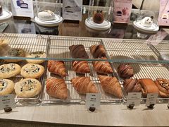 -VERIE BAKEHOUSE