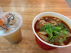 生烫牛肉粉-江三王记牛杂馆(总店)