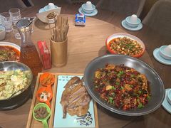 -有红鸡毛店·川菜(建设路店)