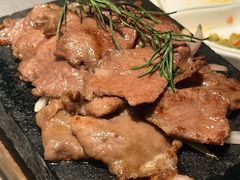 -左庭右院鲜牛肉火锅黑金店(陆家嘴中心店)