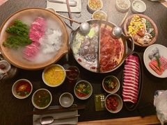 -三出山火锅(南京万象天地店)
