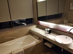 -上海龙之梦万丽酒店