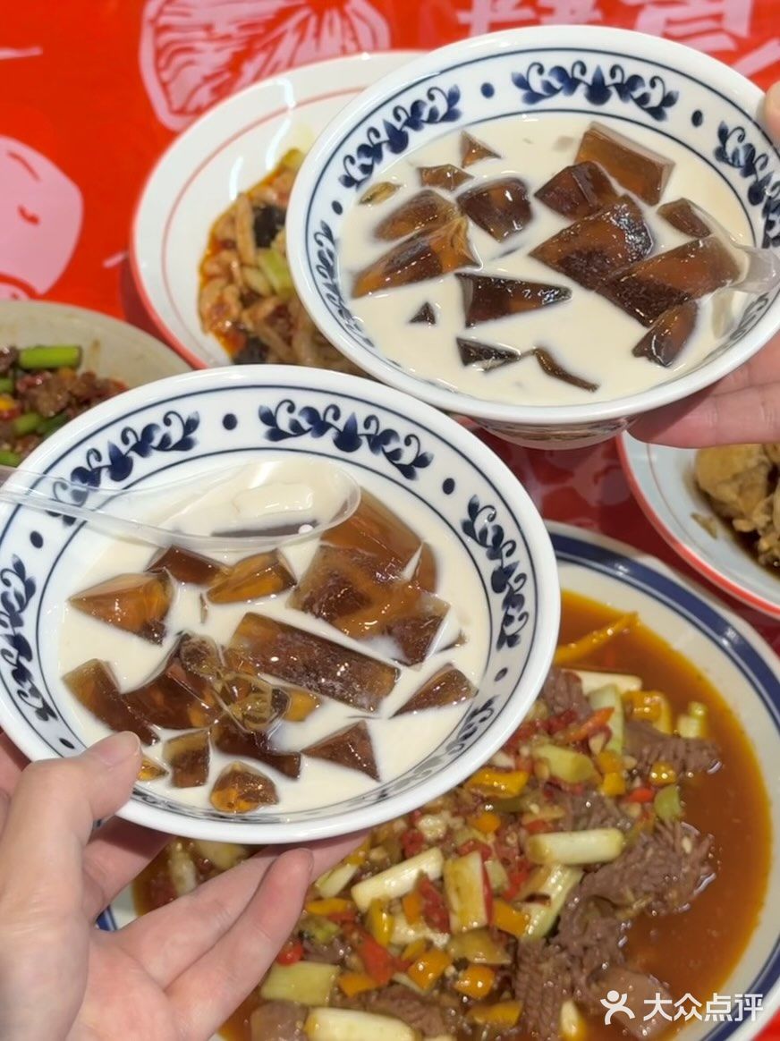 乌啦啦同款仙品川菜馆，武理大学生有救了🥵