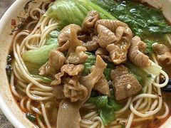 麻辣肥肠面-天府面庄(天平路店)