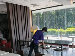 -麦当劳(常山服务区得来速店)