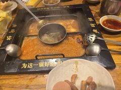 -老牌坊云南鱼豆花火锅(爱建店)