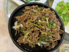 烤杜泊羊后腿-烤肉季饭庄
