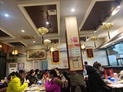 大堂-华盛园卷子王农家菜水库鱼