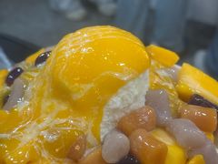 芒果芋圆牛奶绵绵冰-水牛奶皇后糖水铺(深圳总店)