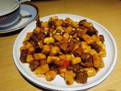 松子牛肉炒年糕-兔爸私家小厨(新北万达店)
