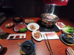 -山之屋炭火烧肉·生啤畅饮(大朗万科中央公园店)