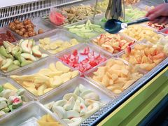 自助取餐区-老炳·七丛松甘草水果