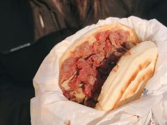 鹅肠卤汁肉夹馍-清真拉妈卤味(回民街店)