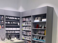 -Apple授权专营店(宝山万达店)