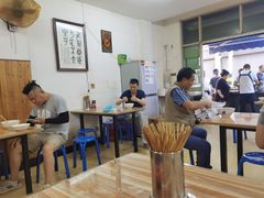 大堂-老字号贾家肉丸糊辣汤(光明巷店)