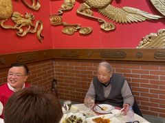 -梅龙镇酒家(南京西路总店)
