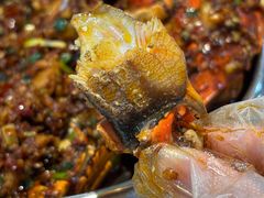 -凤凰路何眼镜香辣蟹(花果园店)