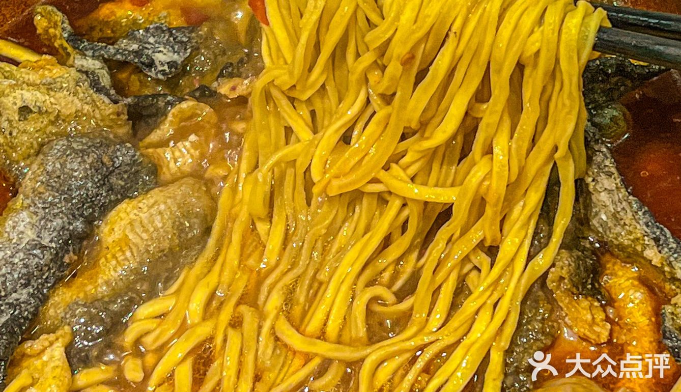 火遍魔都的富天添开新店啦！魔都坠好吃的牛腩煲！