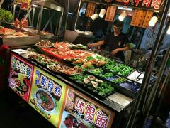 -六合夜市