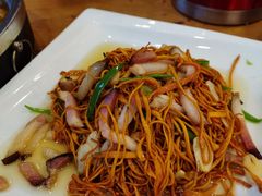 -石磨豆花家常菜·牦牛排土火锅