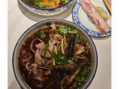 -镇南锅盖面馆(解放路店)