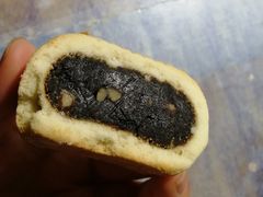 有核桃的枣泥酥-北京三禾稻香村(王府井百货店)