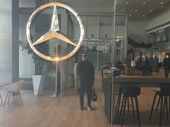 -奔驰上海利星(七宝店)