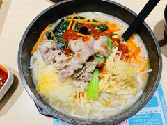 肥牛米线-灵芝妹子海鲜米线(劳动公园店)