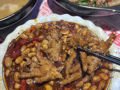 -老闵田螺馆·南昌市井菜·特色小吃(总店)