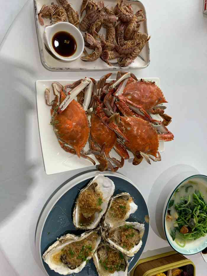 帝壹海中鲜(红旗路店)-"海鲜新鲜,实在,师傅做的也好,难得一见的.