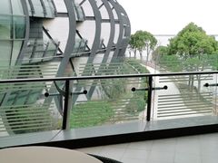 -上海滴水湖皇冠假日酒店
