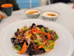 -乡村馕坑肉·烧烤·新疆菜·本地人更爱吃(阿勒泰首店)