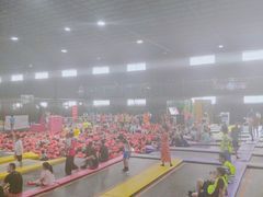 -嘿哟动霸CHUA·新潮玩运动娱乐中心·蹦床滑冰团建乐园