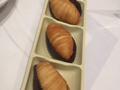 榴莲千丝酥-稻香酒家·34年老字号·港式粤菜(汉街店)